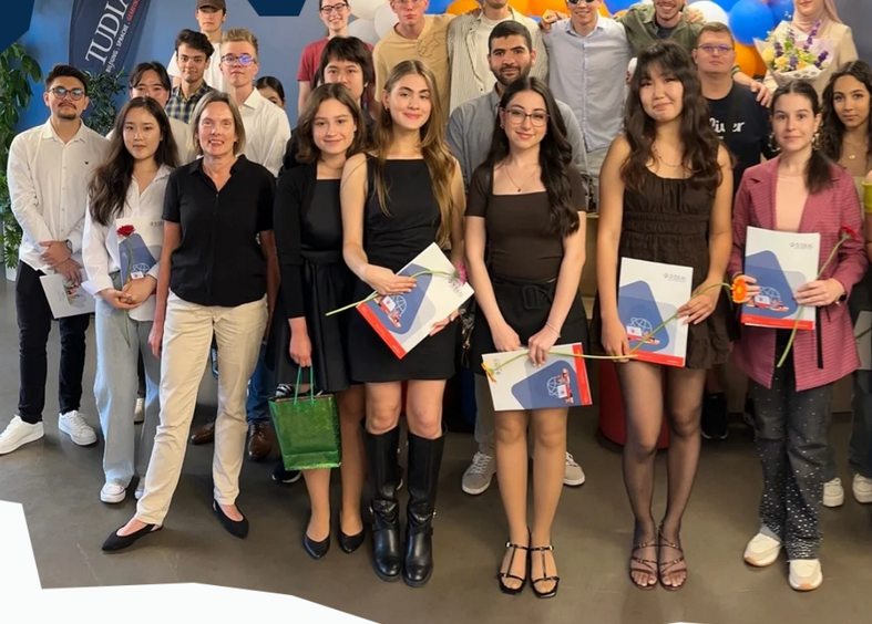 Studienkolleg feierliche Zeugnisübergabe Tudias