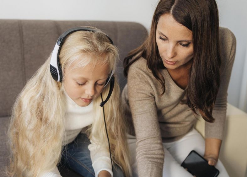 TUDIAS bietet Lernwerkstatt für geflüchtete Schulkinder aus der Ukraine an